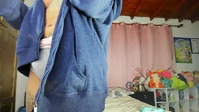 Snapshot of princessmelimejia chatting on 28, 1, 2025 princessmelimejia online show from 28, 1, 2025