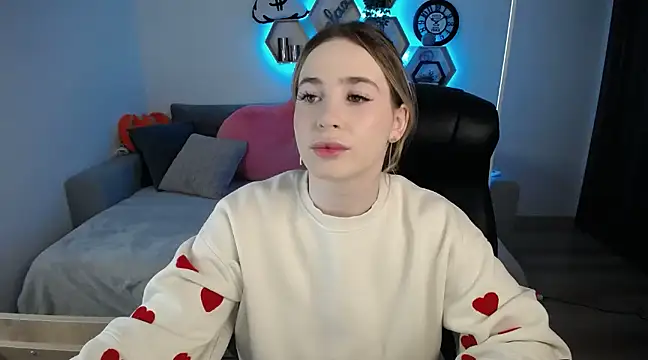 SabrinViolet online show from 23, 3, 2025