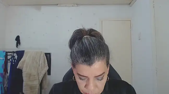 Snapshot of vikyadams chatting on 1, 3, 2025 vikyadams online show from 1, 3, 2025