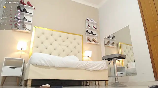 Sara Gomez online show from 30, 10, 2025