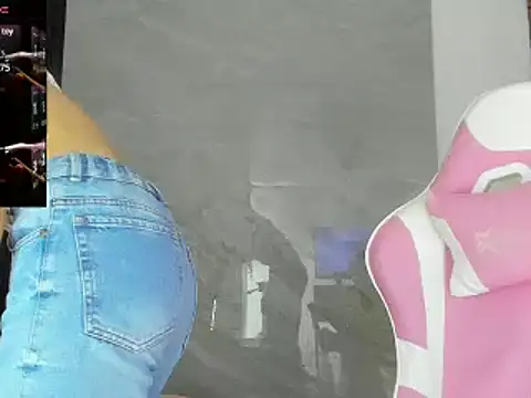 Snapshot of PamelaAnderson_2 chatting on 9, 3, 2025 PamelaAnderson 2 online show from 9, 3, 2025