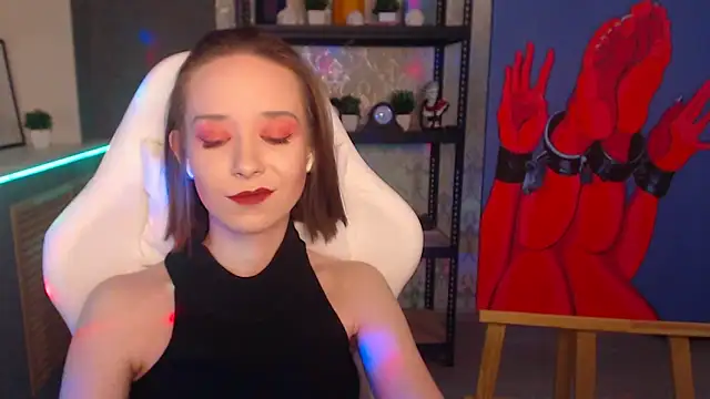 FascinatingEyess online show from 7, 12, 2024