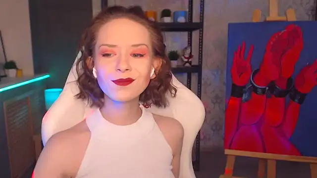 FascinatingEyess online show from 9, 1, 2025