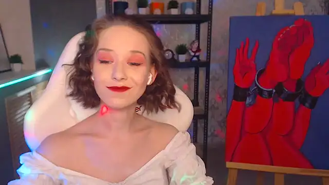 FascinatingEyess online show from 16, 1, 2025