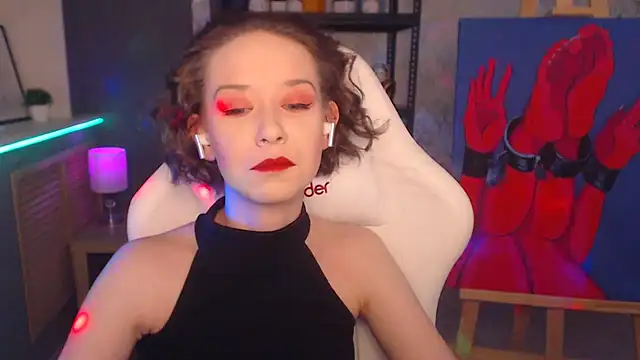 FascinatingEyess online show from 11, 2, 2025