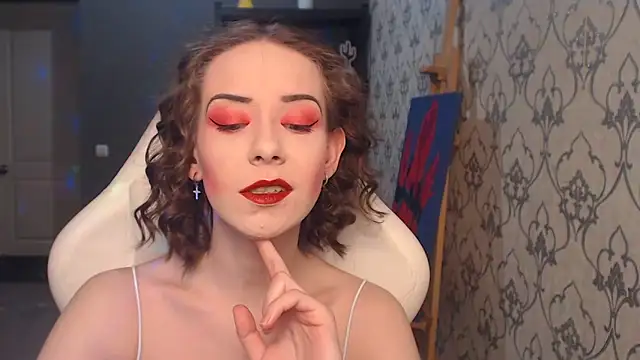 FascinatingEyess online show from 18, 6, 2026