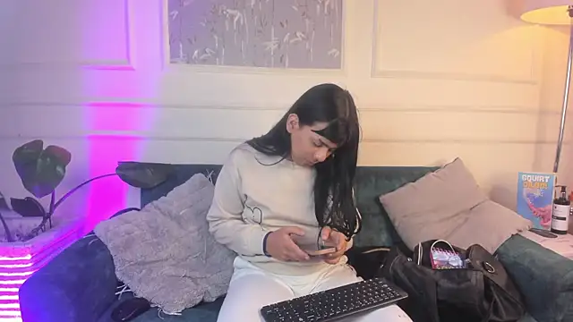 Snapshot of yossi_peach_cute chatting on 27, 4, 2026 yossi peach cute online show from 27, 4, 2026