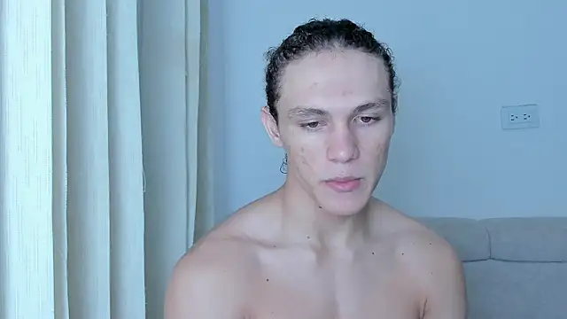 Snapshot of laurent_nova chatting on 7, 2, 2025 laurent nova online show from 7, 2, 2025