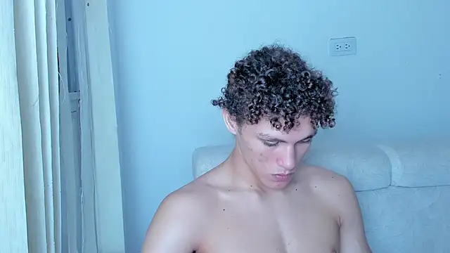 Snapshot of laurent_nova chatting on 10, 2, 2025 laurent nova online show from 10, 2, 2025