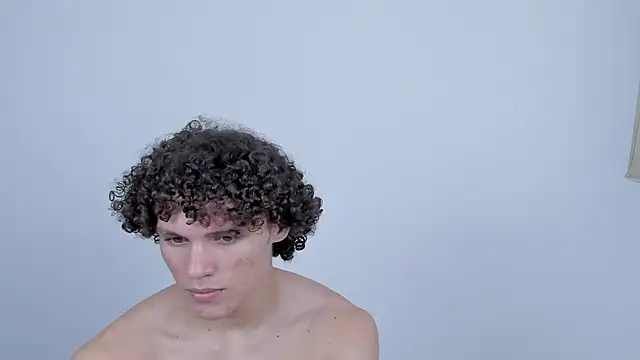 Snapshot of laurent_nova chatting on 16, 3, 2025 laurent nova online show from 16, 3, 2025