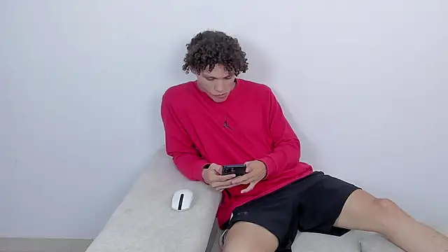 Snapshot of laurent_nova chatting on 20, 3, 2025 laurent nova online show from 20, 3, 2025