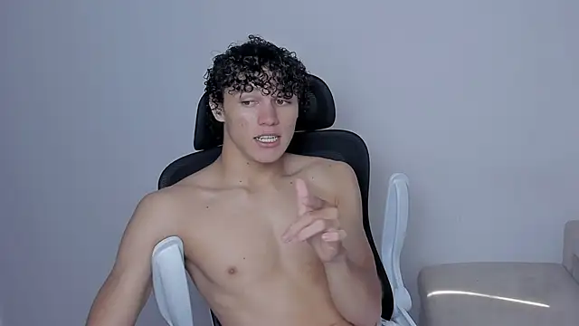 Snapshot of laurent_nova chatting on 23, 11, 2025 laurent nova online show from 23, 11, 2025