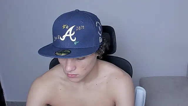 Snapshot of laurent_nova chatting on 1, 12, 2025 laurent nova online show from 1, 12, 2025