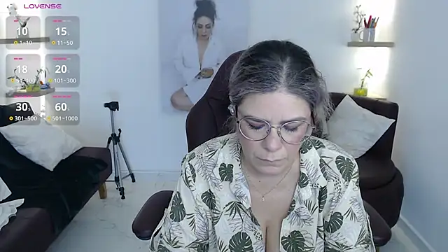 Snapshot of zehra_sanem chatting on 1, 7, 2026 zehra sanem online show from 1, 7, 2026