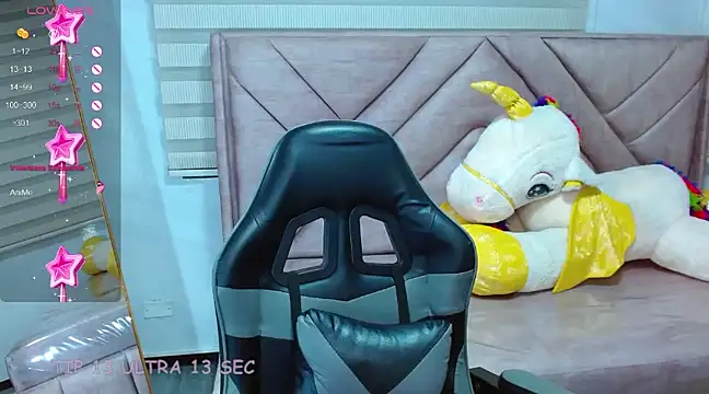 Dakotha v  online show from 23, 2, 2025