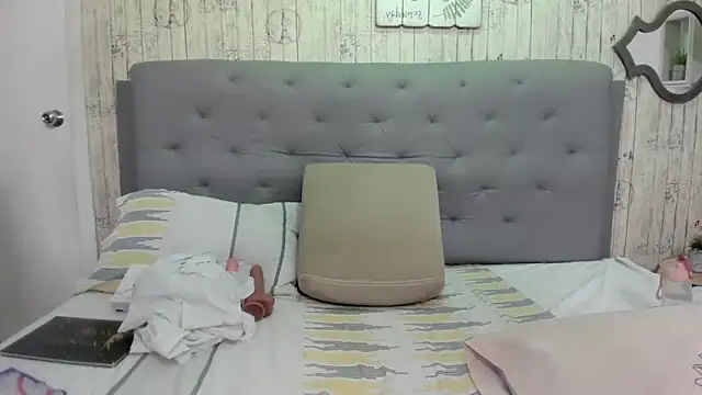 Snapshot of Antonella_Montanari chatting on 12, 1, 2025 Antonella Montanari online show from 12, 1, 2025