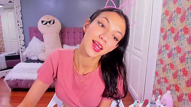 Snapshot of Iris_Stone_ chatting on 5, 12, 2024 Iris Stone online show from 5, 12, 2024