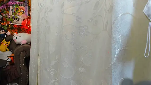 Snapshot of ravenn_20 chatting on 3, 10, 2025 ravenn 20 online show from 3, 10, 2025