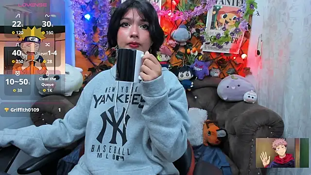 Snapshot of ravenn_20 chatting on 3, 11, 2025 ravenn 20 online show from 3, 11, 2025