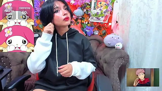 Snapshot of ravenn_20 chatting on 15, 11, 2025 ravenn 20 online show from 15, 11, 2025