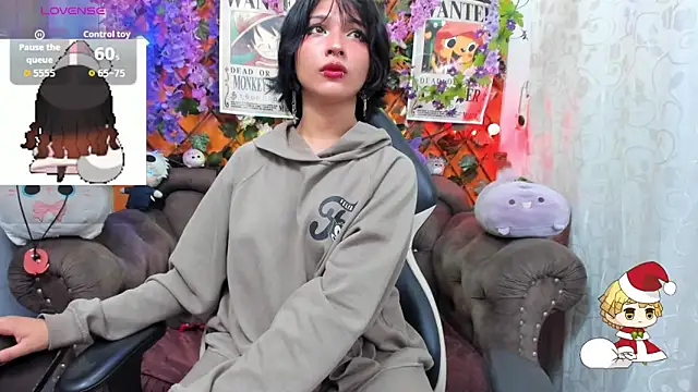 Snapshot of ravenn_20 chatting on 1, 12, 2025 ravenn 20 online show from 1, 12, 2025