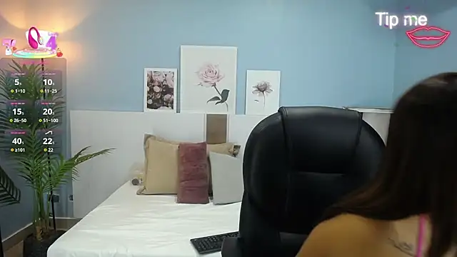 Snapshot of katy_ruiz chatting on 17, 6, 2026 katy ruiz online show from 17, 6, 2026