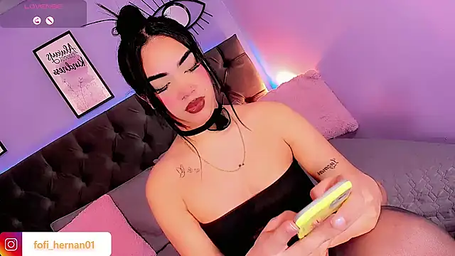 Snapshot of Sofi_hdz chatting on 1, 12, 2025 Sofi hdz online show from 1, 12, 2025