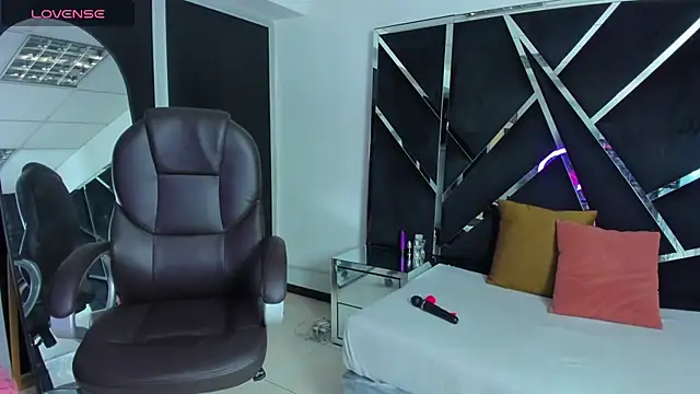 Ivanna18 x online show from 14, 9, 2025