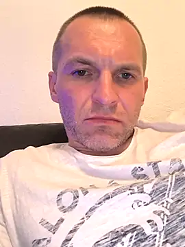 Snapshot of AttractiveSilk5 chatting on 8, 3, 2026 AttractiveSilk5 online show from 8, 3, 2026