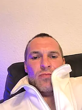 Snapshot of AttractiveSilk5 chatting on 30, 3, 2026 AttractiveSilk5 online show from 30, 3, 2026