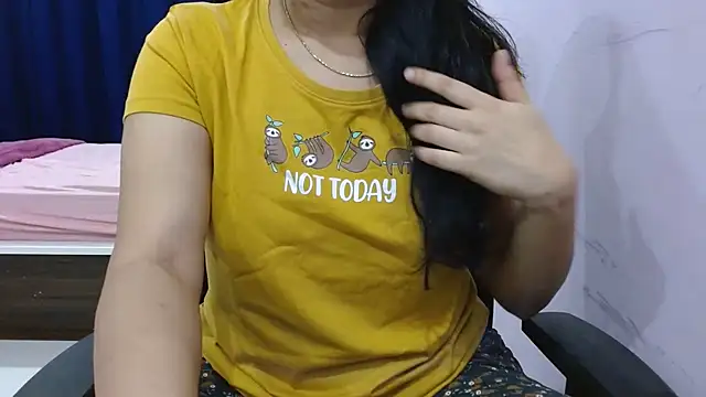 Snapshot of priya__81 chatting on 21, 1, 2025 priya 81 online show from 21, 1, 2025