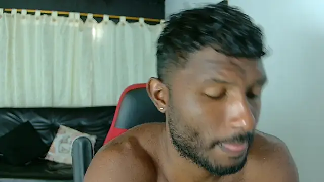 Snapshot of Black_indiian chatting on 29, 9, 2025 Black indiian online show from 29, 9, 2025