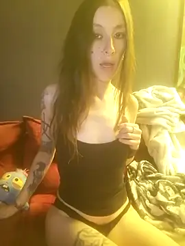 Snapshot of HerMagickTouch chatting on 28, 10, 2025 HerMagickTouch online show from 28, 10, 2025