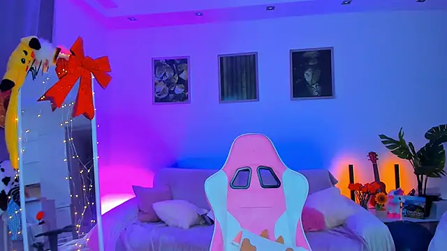 Snapshot of Alyssa_Smitt chatting on 13, 2, 2025 Alyssa Smitt online show from 13, 2, 2025