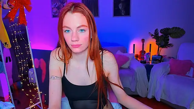 Snapshot of Alyssa_Smitt chatting on 9, 3, 2025 Alyssa Smitt online show from 9, 3, 2025