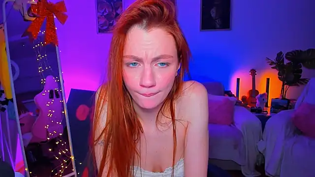 Snapshot of Alyssa_Smitt chatting on 19, 3, 2025 Alyssa Smitt online show from 19, 3, 2025