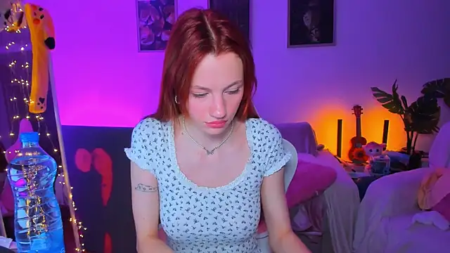 Snapshot of Alyssa_Smitt chatting on 14, 9, 2025 Alyssa Smitt online show from 14, 9, 2025