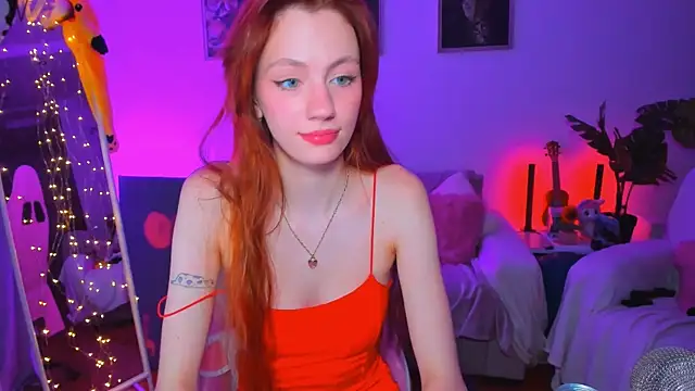 Snapshot of Alyssa_Smitt chatting on 29, 9, 2025 Alyssa Smitt online show from 29, 9, 2025