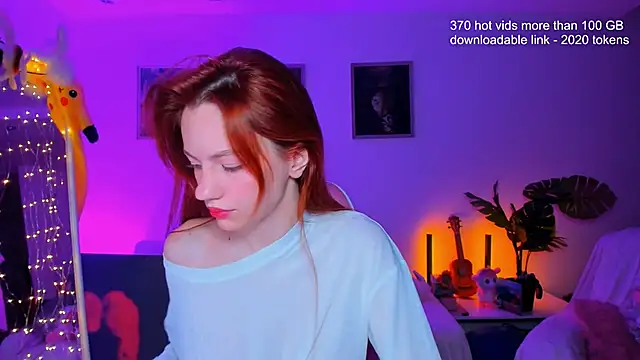 Snapshot of Alyssa_Smitt chatting on 21, 11, 2025 Alyssa Smitt online show from 21, 11, 2025