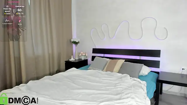 Ruth Oliver online show from 15, 4, 2026