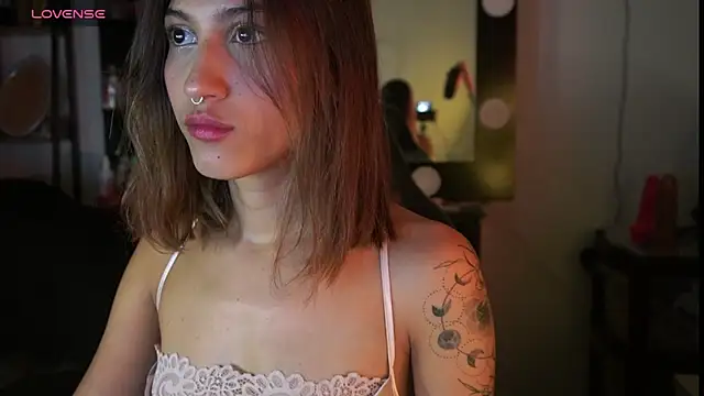 Snapshot of MissKorah chatting on 1, 2, 2025 MissKorah online show from 1, 2, 2025