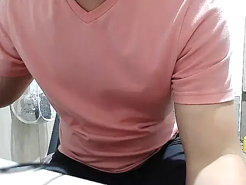 Snapshot of Terry_Bogardd chatting on 5, 5, 2026 Terry Bogardd online show from 5, 5, 2026