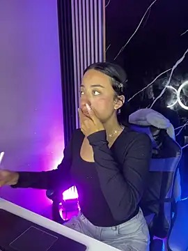 Ady 18 online show from 17, 12, 2025