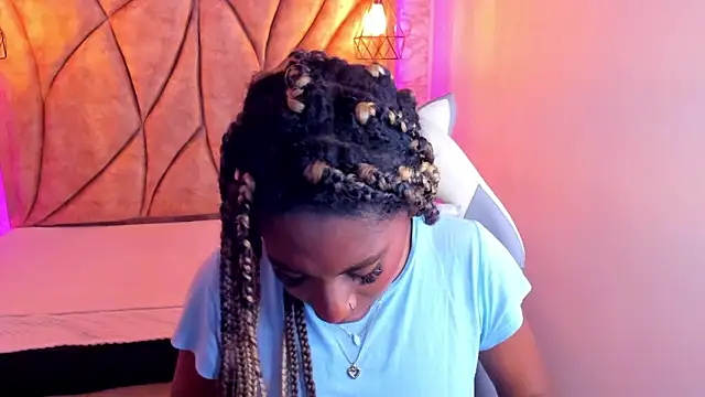 Snapshot of Queen_perla_ chatting on 16, 1, 2025 Queen perla online show from 16, 1, 2025