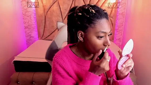 Snapshot of Queen_perla_ chatting on 22, 1, 2025 Queen perla online show from 22, 1, 2025