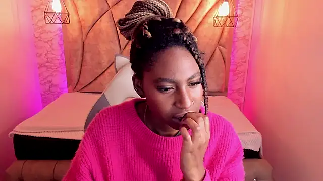 Snapshot of Queen_perla_ chatting on 22, 1, 2025 Queen perla online show from 22, 1, 2025