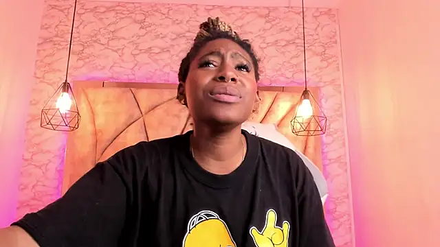 Snapshot of Queen_perla_ chatting on 29, 1, 2025 Queen perla online show from 29, 1, 2025