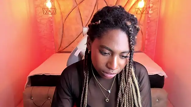 Snapshot of Queen_perla_ chatting on 21, 2, 2025 Queen perla online show from 21, 2, 2025