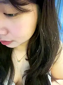 Snapshot of Hotellinh12 chatting on 30, 9, 2025 Hotellinh12 online show from 30, 9, 2025