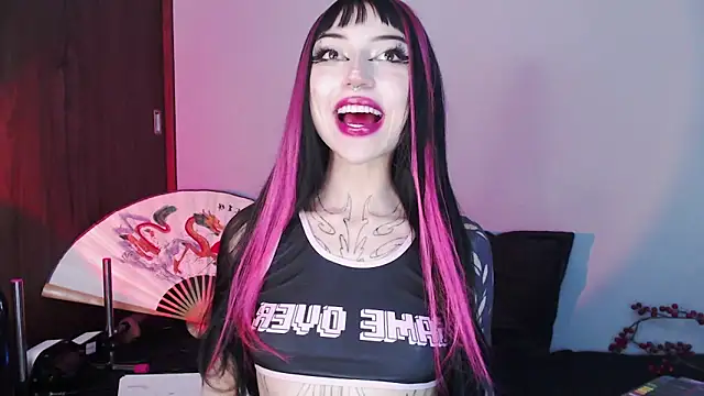 Snapshot of catipetite chatting on 17, 1, 2025 catipetite online show from 17, 1, 2025